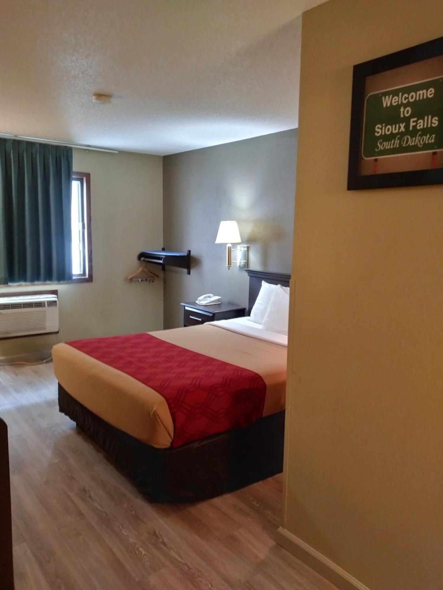 Econo Lodge North Су-Фолс Екстер'єр фото